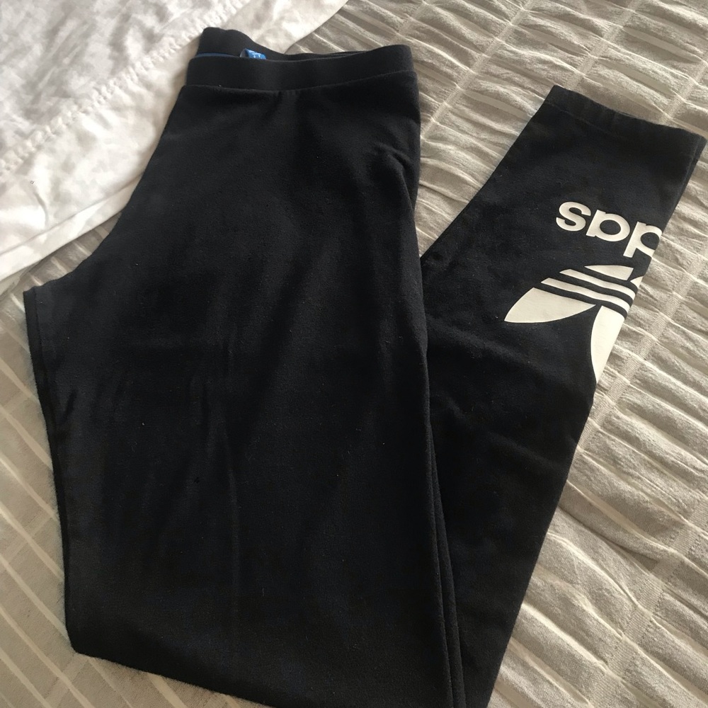** Sold on Merc **Woman’s Adidas Leggings